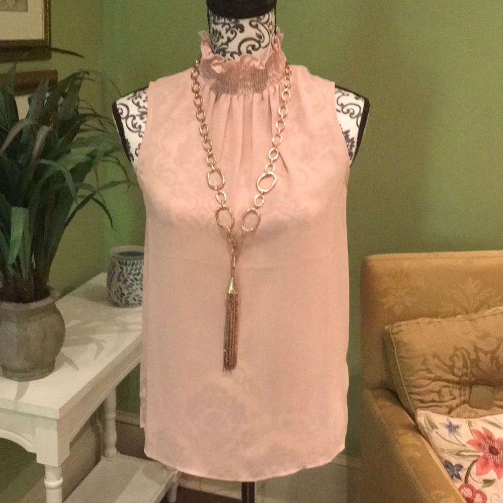 Vince Camuto lightweight top